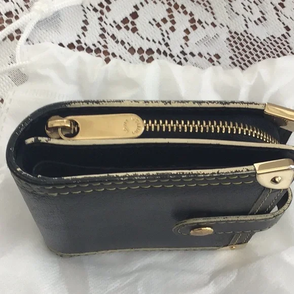 Louis Vuitton black leather bi-fold - Picture 4 of 10